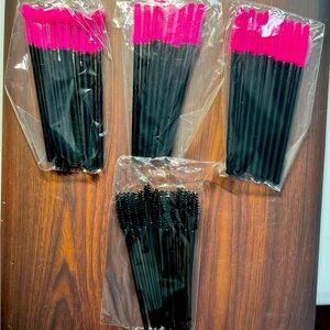 Lot of 41 Disposable Mascara Applicators - 4 types - plastic tops and bristles
